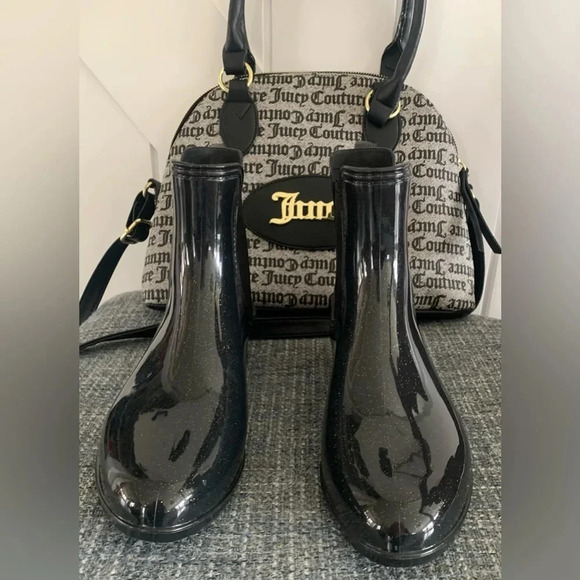 7M JUICY COUTURE Rori Black Gold Sparkle Ankle Rain Boots. - Picture 5 of 8